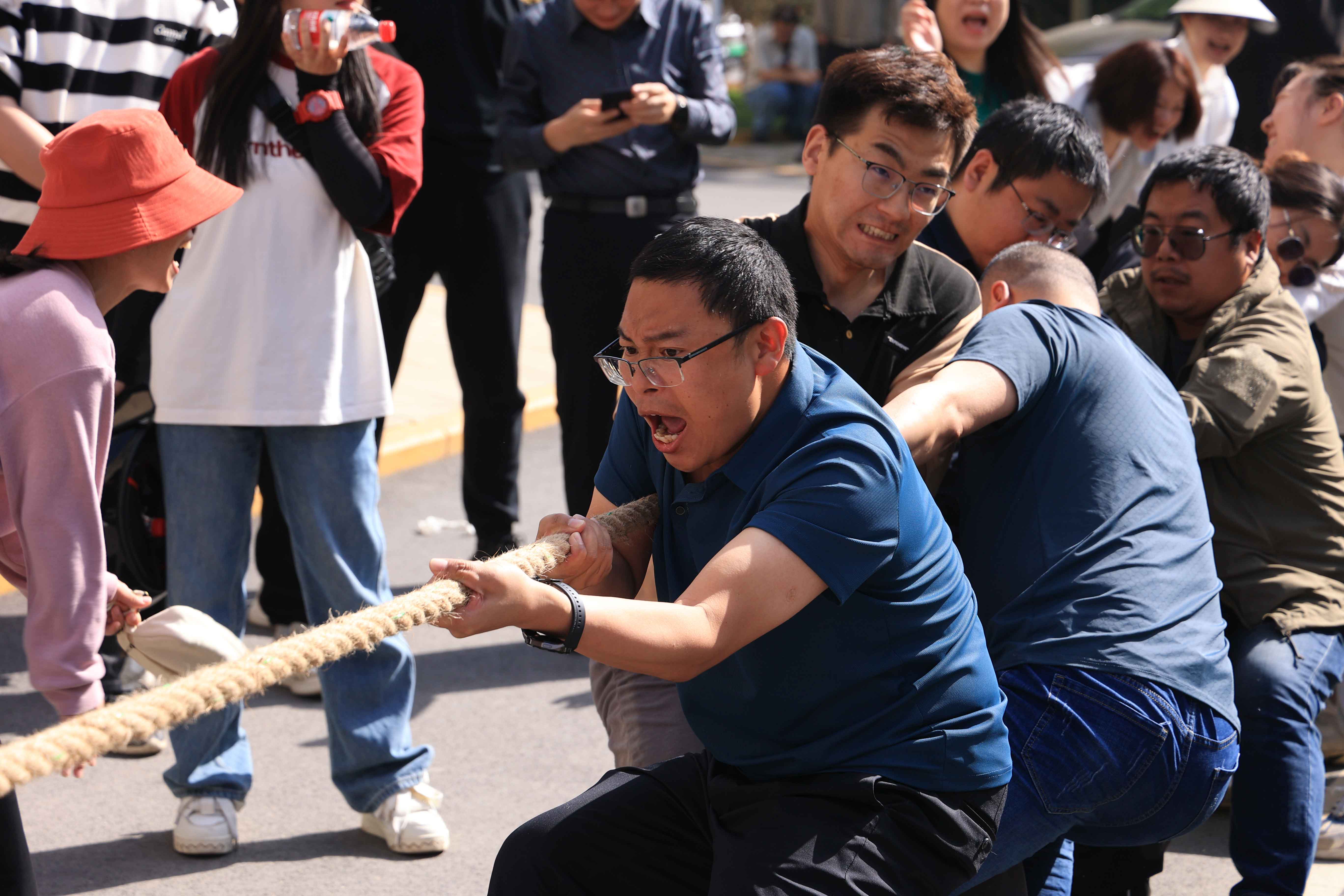 集團(tuán)打造“奮斗合為·強(qiáng)企有我”主題盛宴 歡慶“五一、五四”雙節(jié)